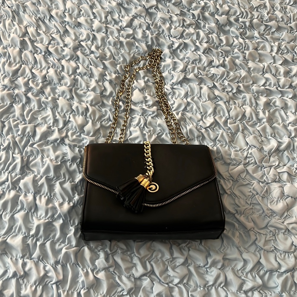 Guess black purse